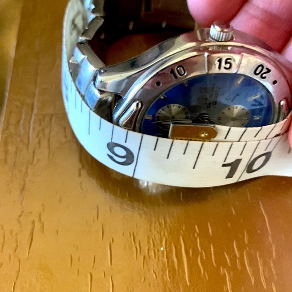 Link Chronograph Watch - Picture 9 of 10